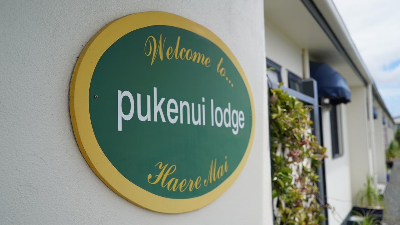 Pukenui Lodge Motel Esterno foto
